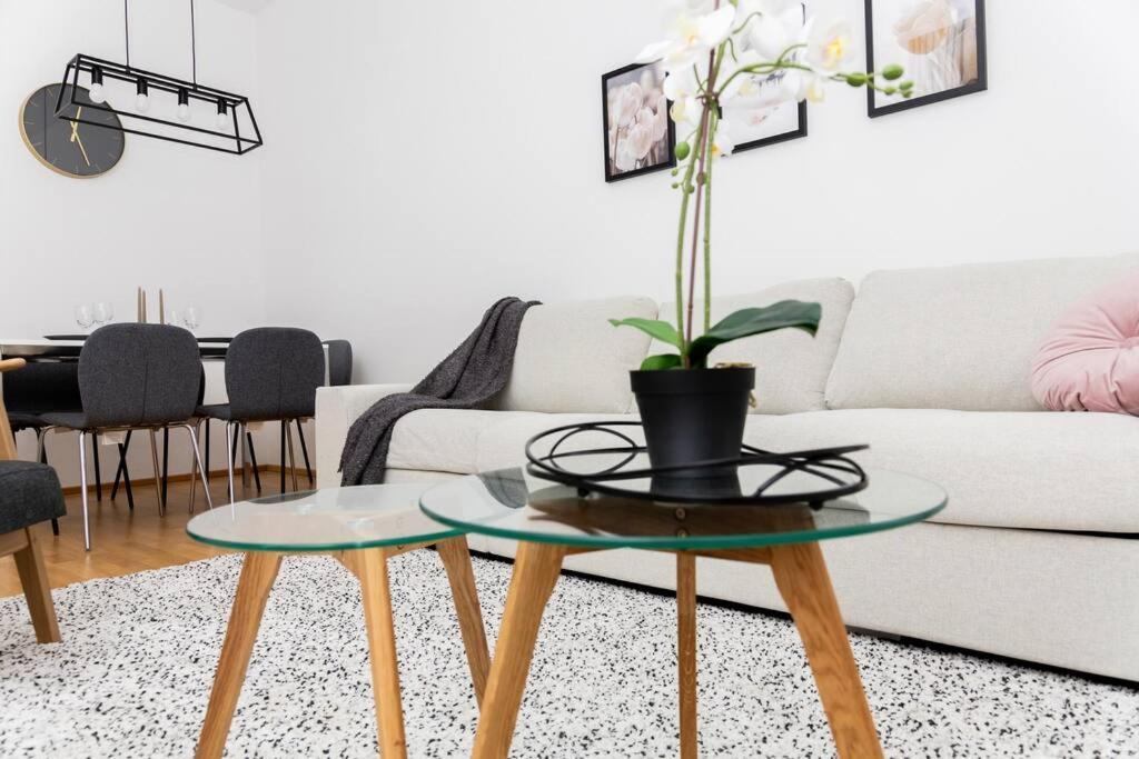 Appartamento Orestaliving - 2br On The Danube Canal