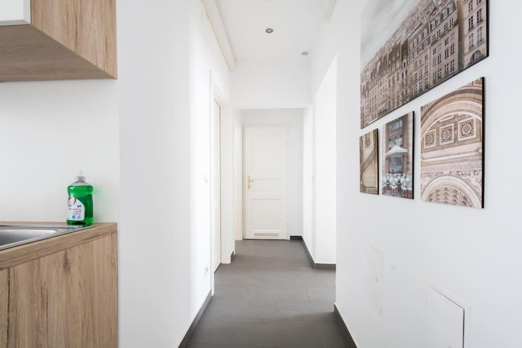 Orestaliving - 2br On The Danube Canal Appartamento Vienna