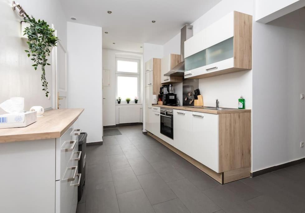 Orestaliving - 2br On The Danube Canal Appartamento